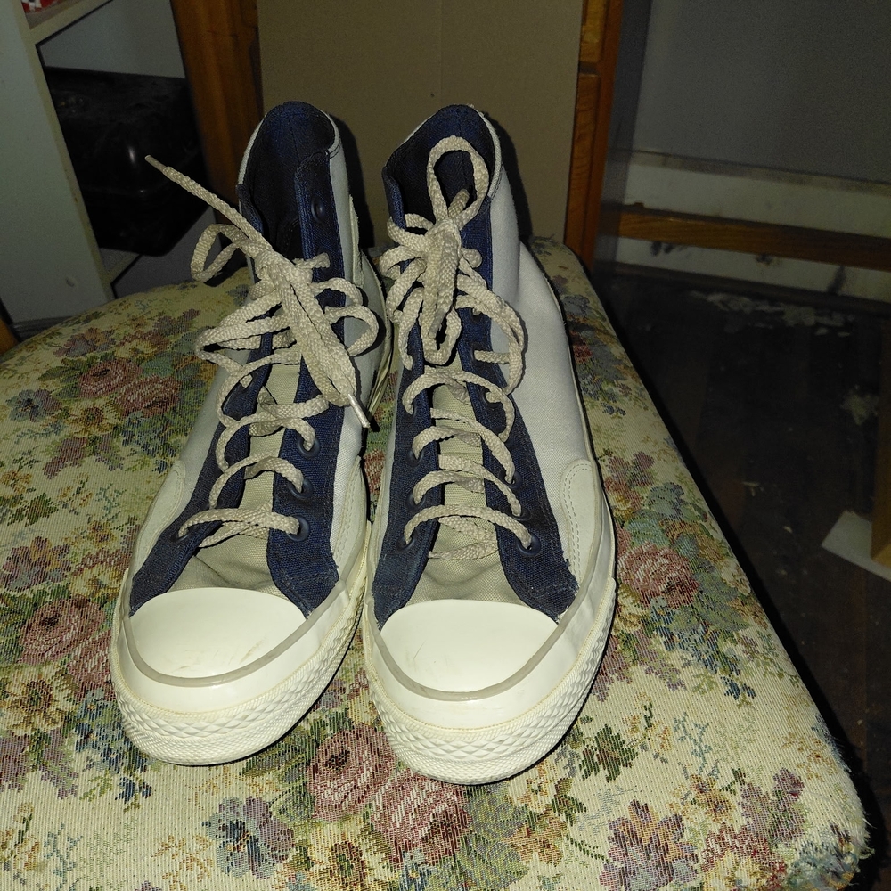 Converse Chuck 70 Court Hi in the "Pale Putty/Midnight Navy"